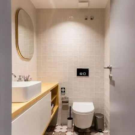 Almada 505 Center Duplex *