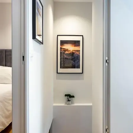 Almada 505 Center Duplex Апартаменты *